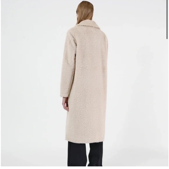 Apparis Alpaca Coat - Picture 4 of 5